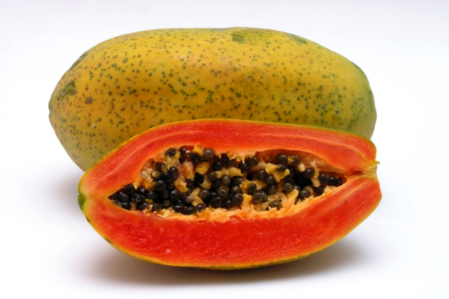 papaya-pflanze-selbst-anbauen-so-gelingt-die-anzucht-aus-kernen-in